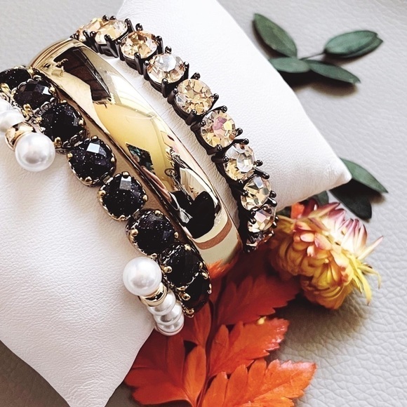 Glow Impression Bracelet - Picture 6 of 7